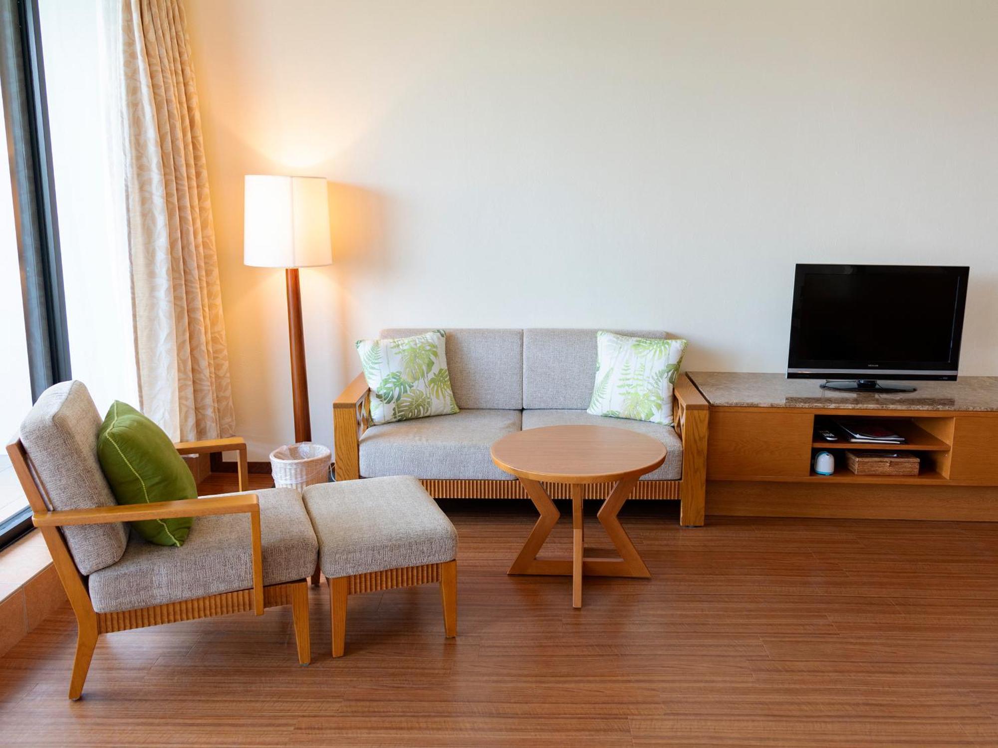 The Moon Beach Museum Resort Onna Room photo